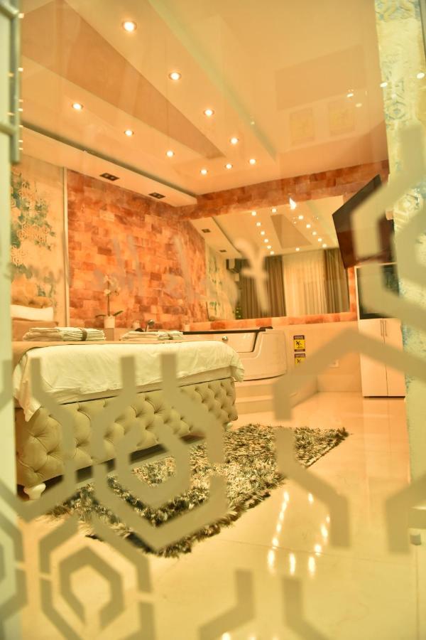 Design Apartment Premium Spa Lux: Dubai-Inspired Wellness Retreat Cuprija Exterior photo